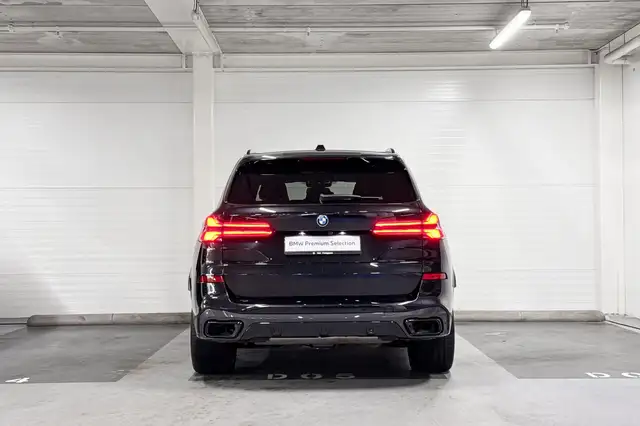 BMW X5 view 7