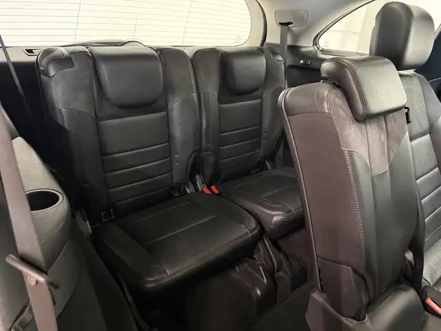 Mercedes-Benz R-Class view 15
