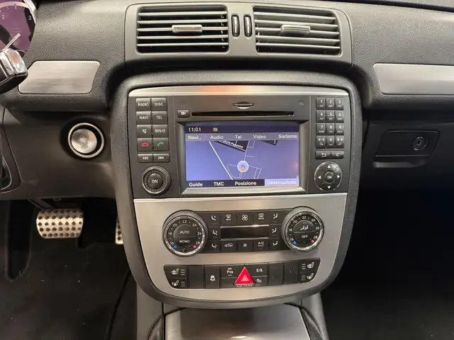 Mercedes-Benz R-Class view 9
