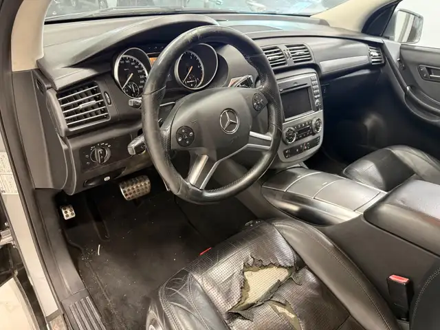 Mercedes-Benz R-Class view 5