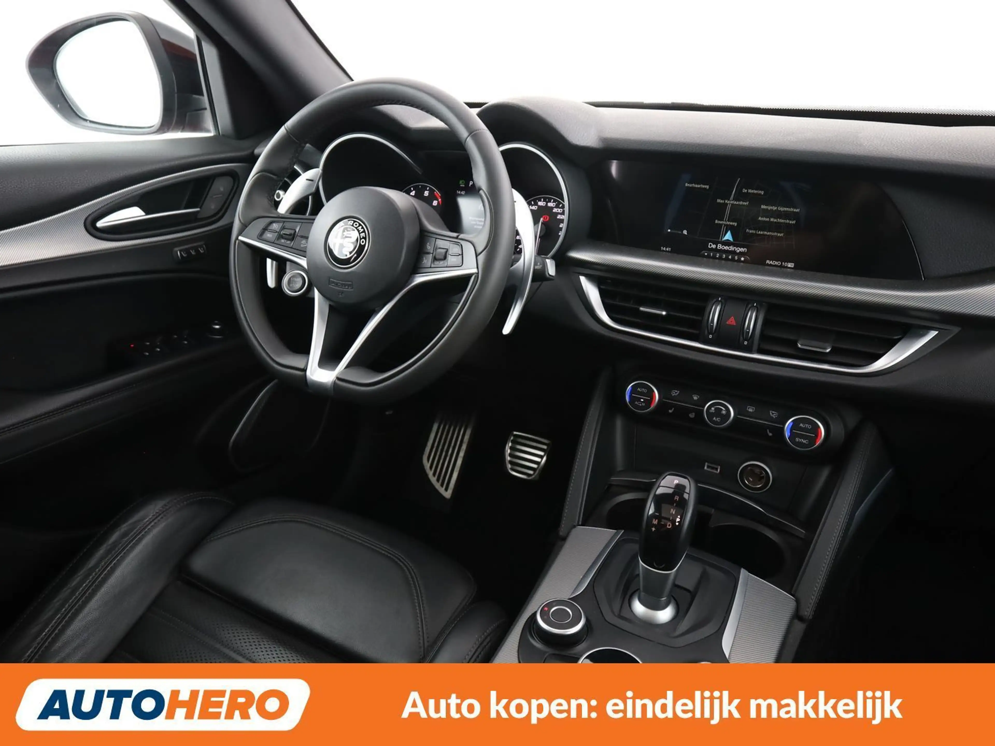 Alfa Romeo Stelvio 2.0 Turbo Lusso Q4 — photo 13