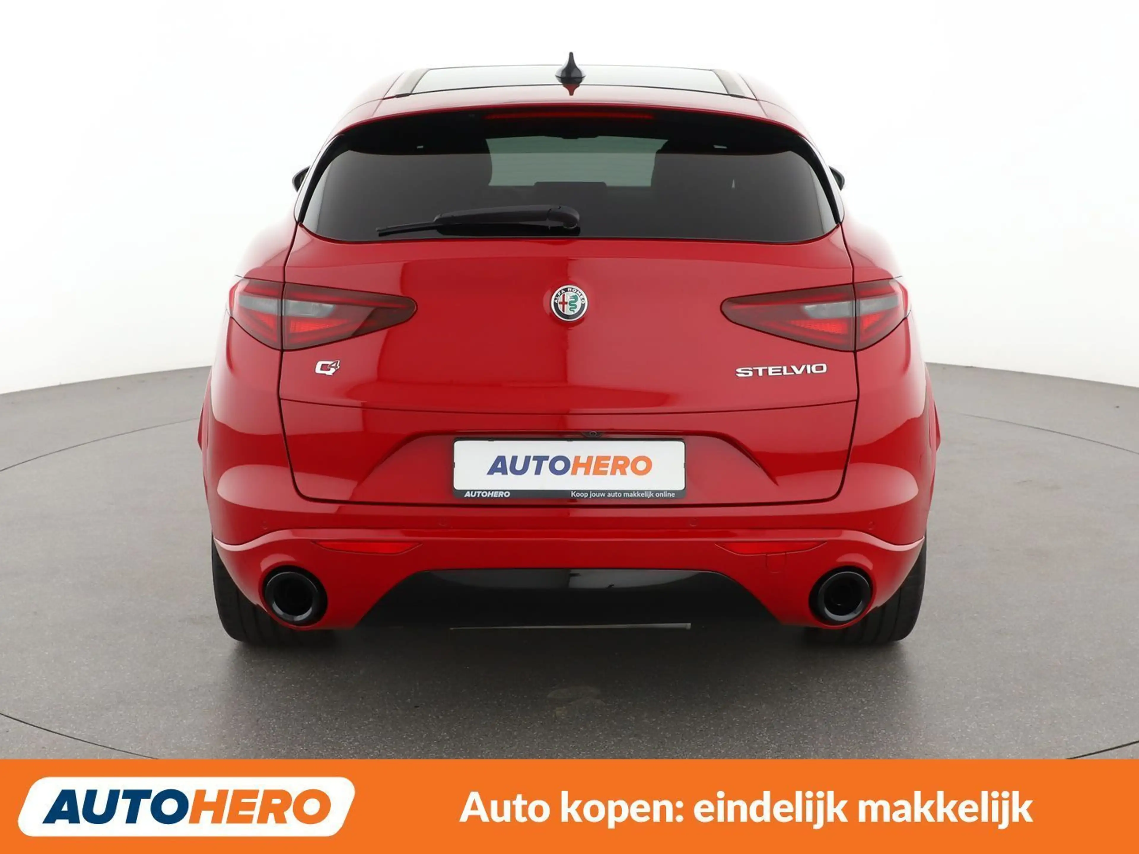 Alfa Romeo Stelvio 2.0 Turbo Lusso Q4 — photo 5