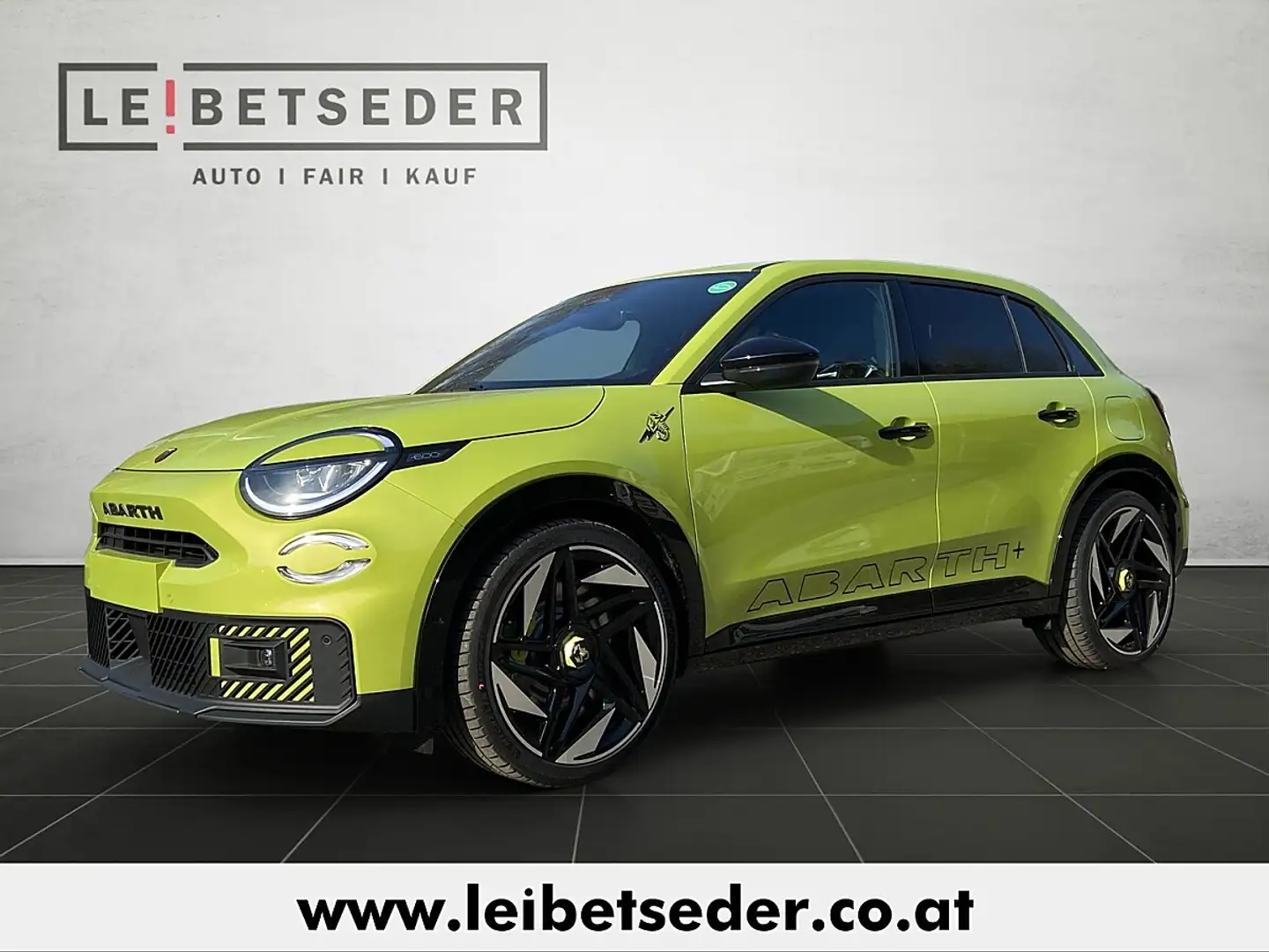 Abarth 600e 54kWh Scorpionissima Grün - 2