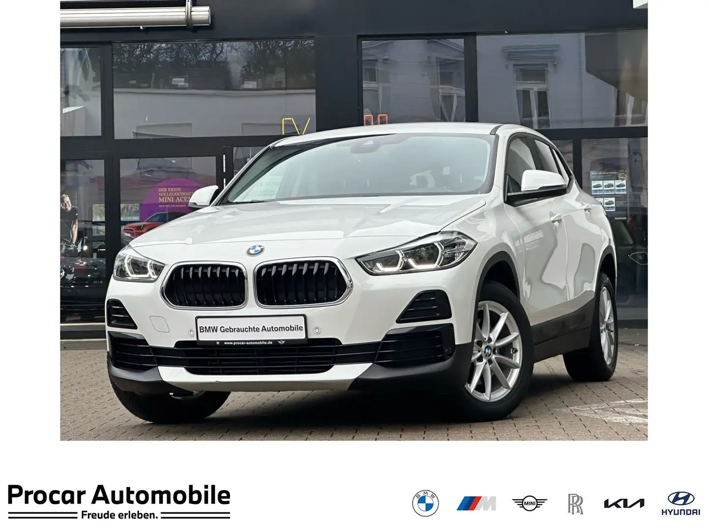 BMW X2 sDrive18d LED Navi Aut. PA PDC Tempomat Shz Weiß - 1