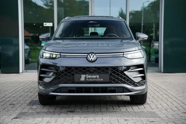 Volkswagen Tayron view 8