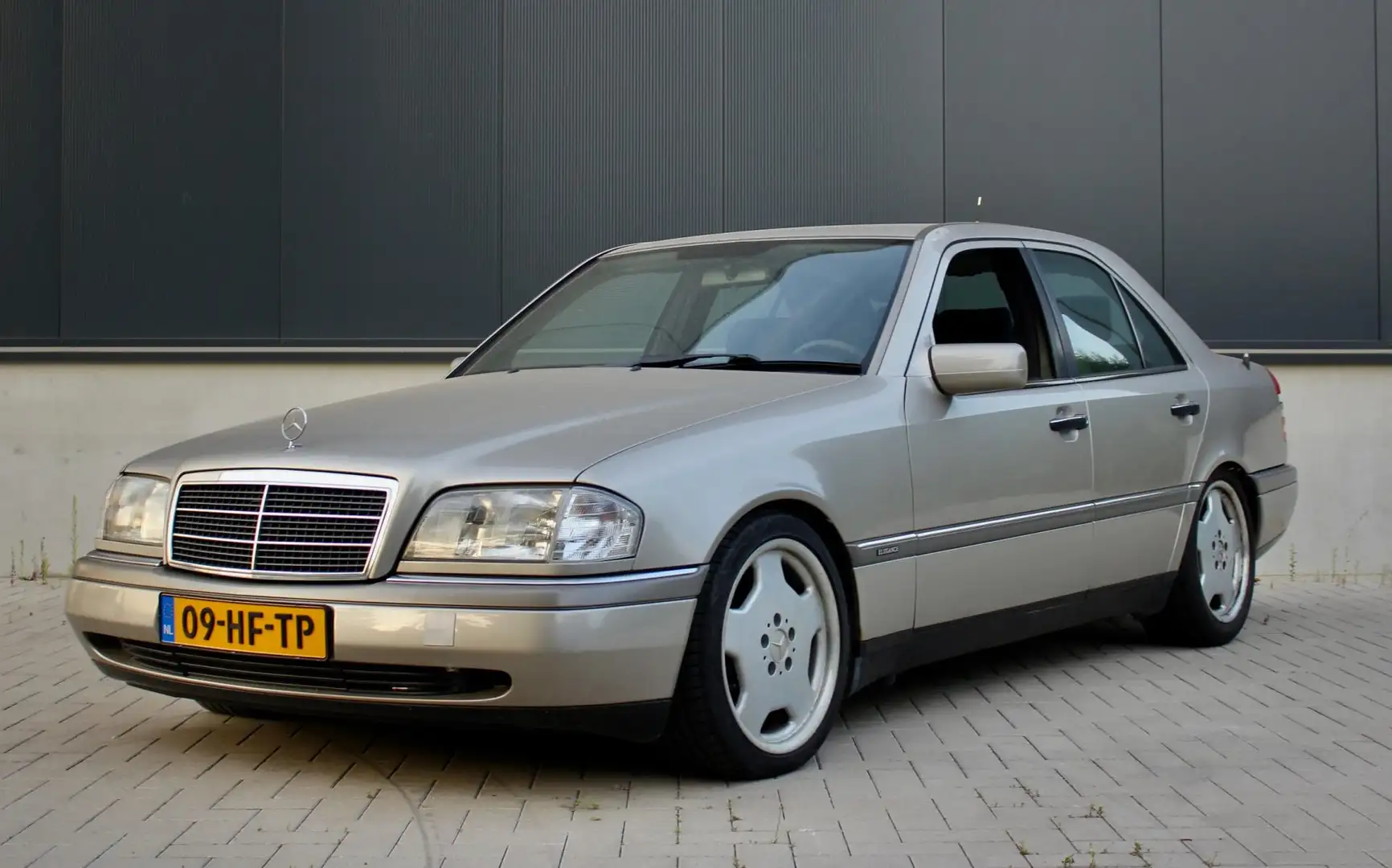 Mercedes-Benz C 280 | Sedan | Gris - 1