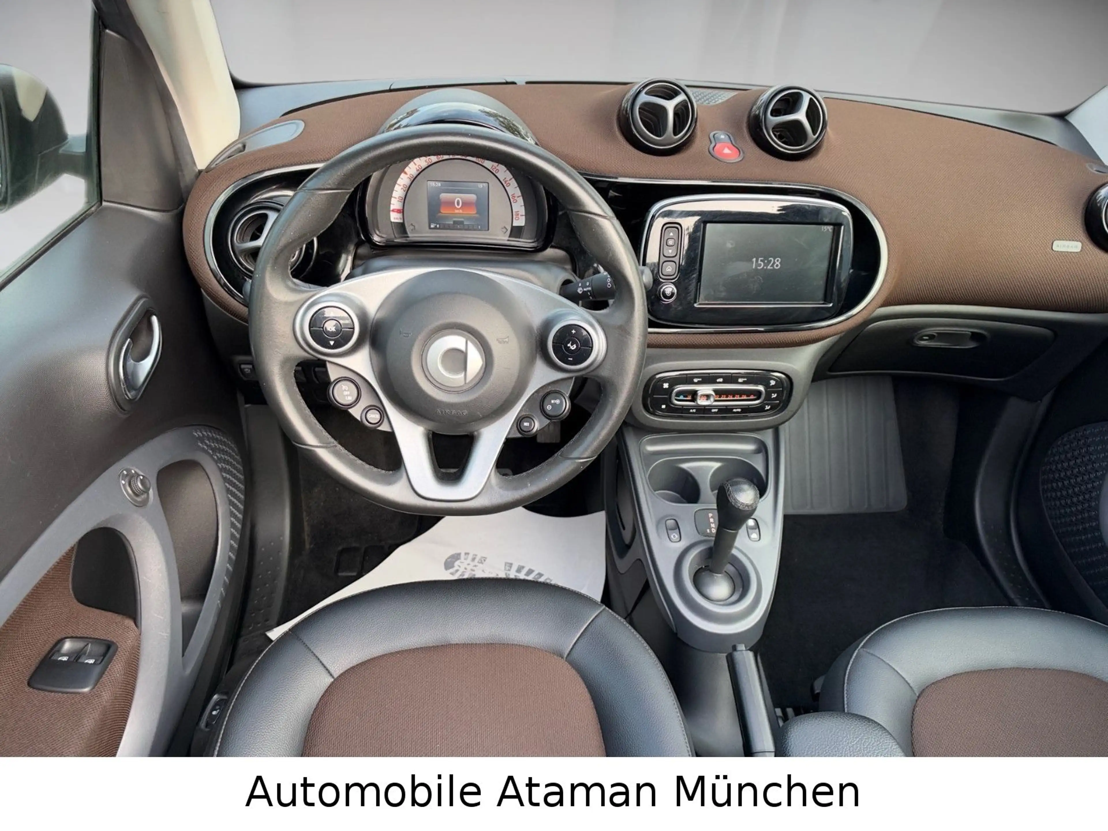 smart forTwo cabrio Perfect / Automatik / Leder / Navi — photo 12