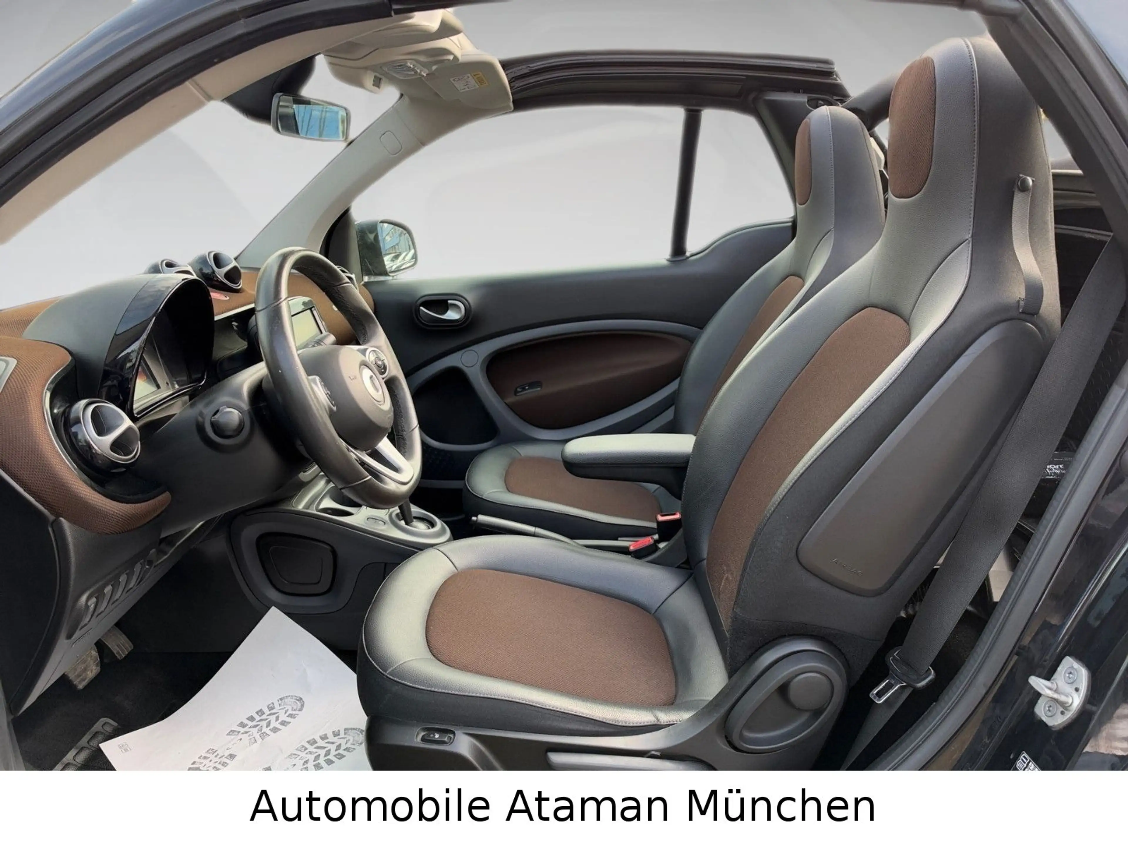 smart forTwo cabrio Perfect / Automatik / Leder / Navi — photo 14