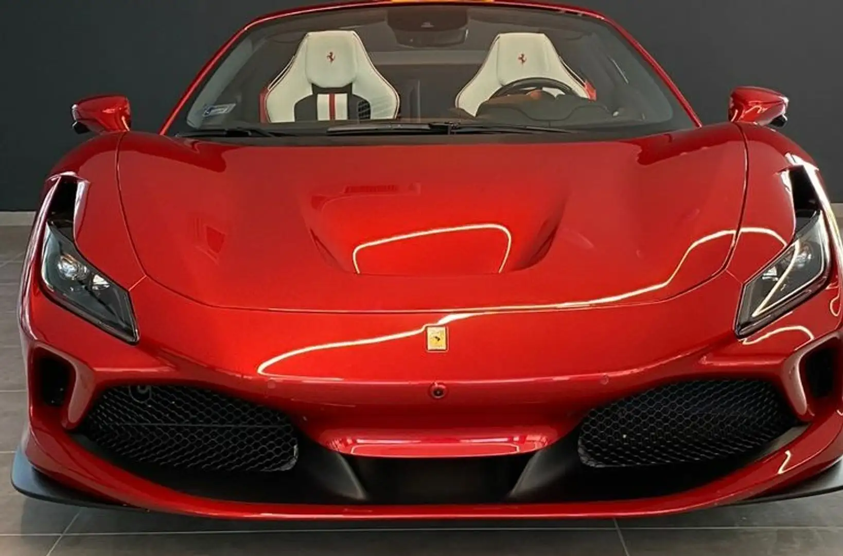 Ferrari F8 Spider Rojo - 1