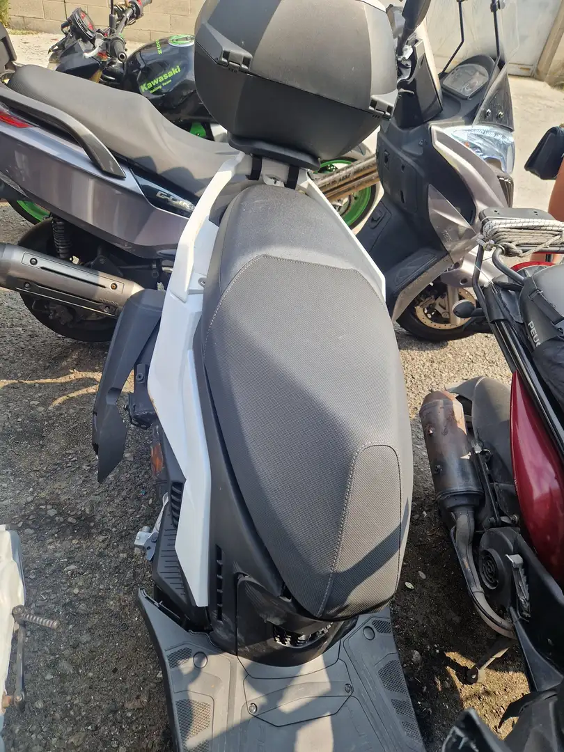 Kymco Agility 125 Versione sport Bianco - 2