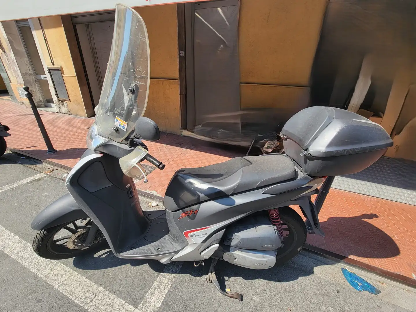 Honda SH 125 Nero - 1