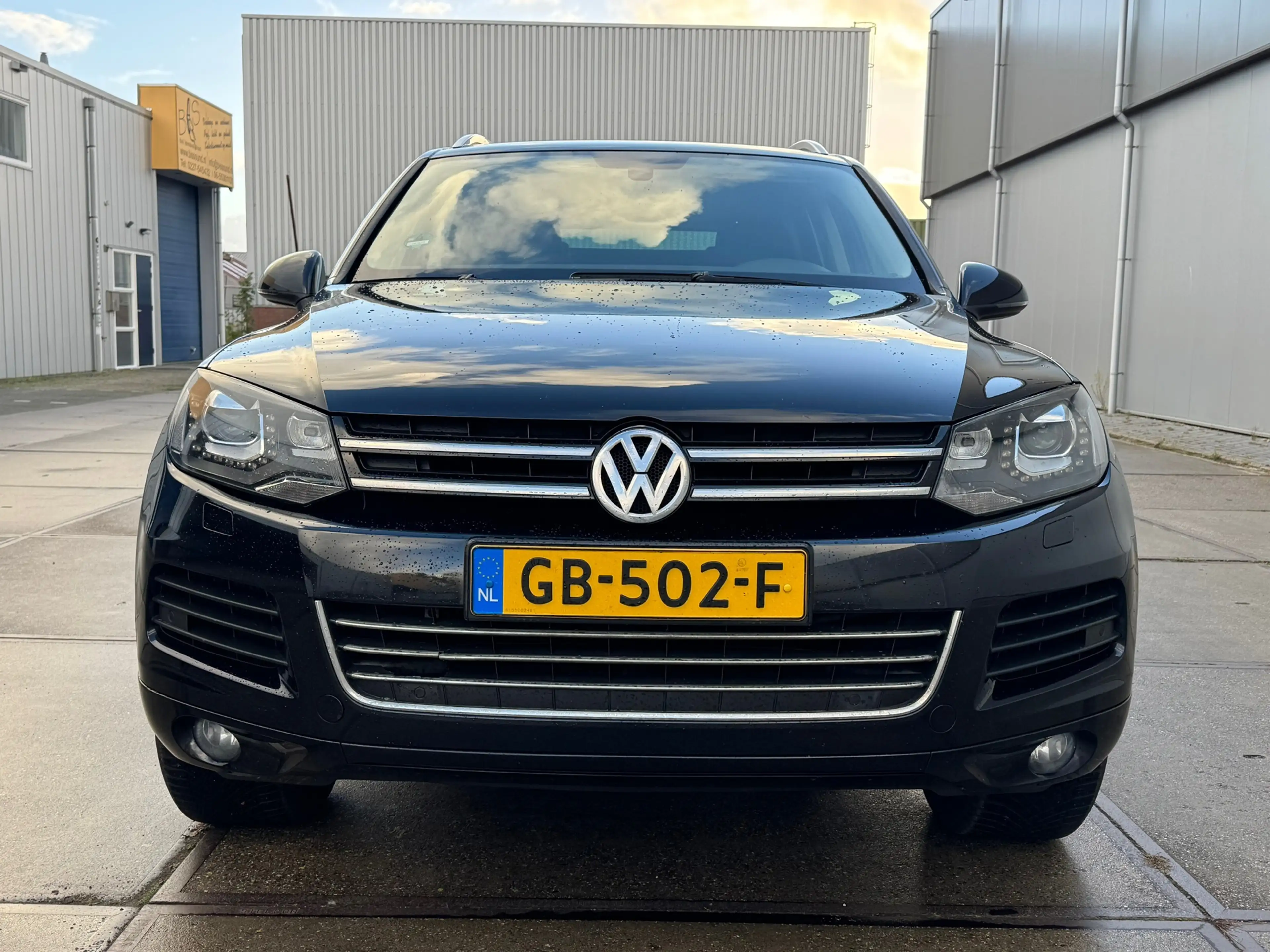 Volkswagen Touareg 3.0 TDI R-line — photo 7