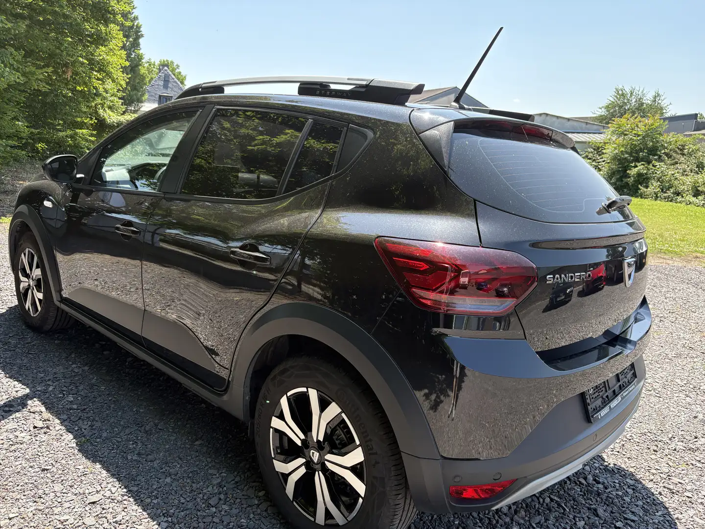Dacia Sandero Stepway Comfort;PDC V+H+KAMERA;NAVI;TOTW;CARPLAY: Schwarz - 2