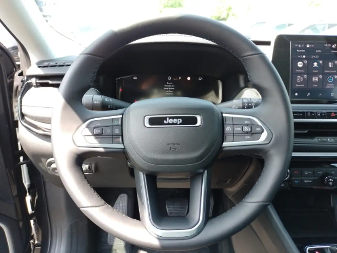 Jeep Compass Night Eagle MHEV FWD 1.5 CARPLAY PDC SHZ LHZ KLIMA 13