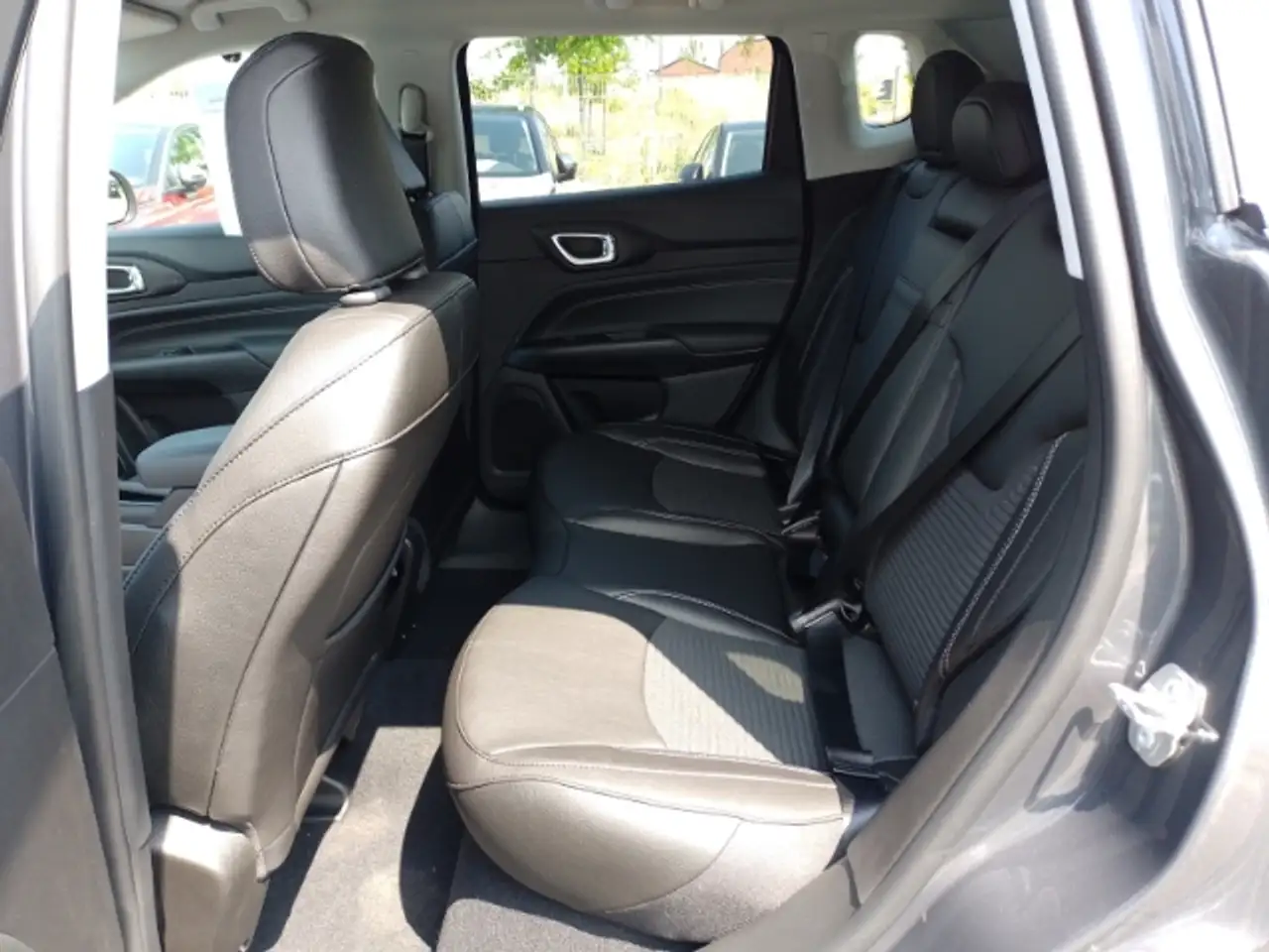 Jeep Compass Night Eagle MHEV FWD 1.5 CARPLAY PDC SHZ LHZ KLIMA 16