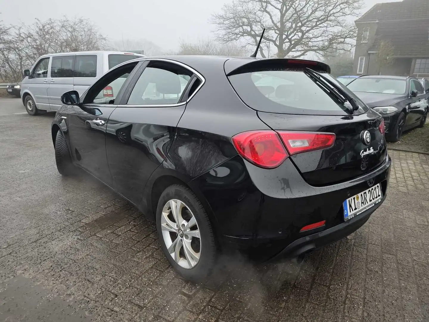 Alfa Romeo Giulietta 1.4 TB 16V Multiair Schwarz - 2