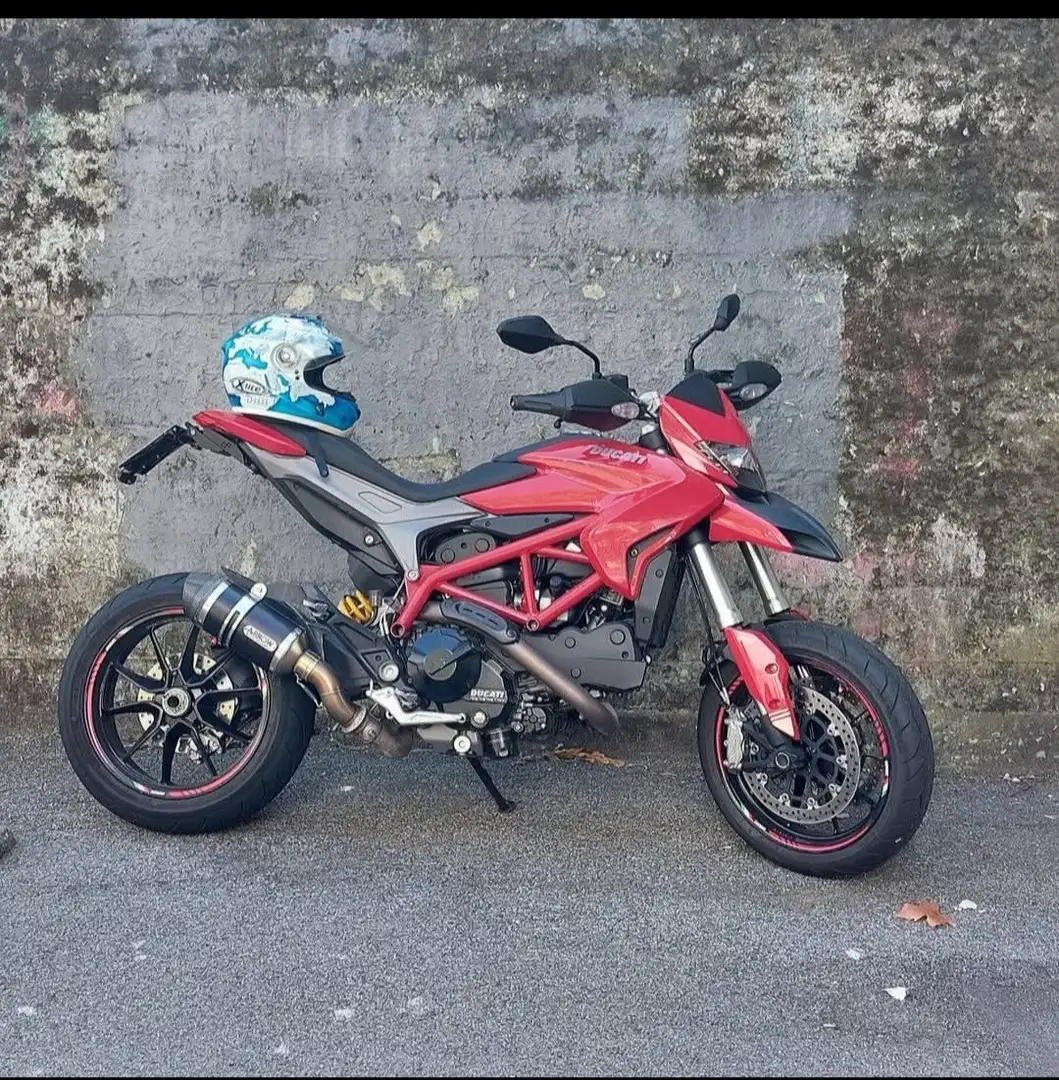 Ducati Hypermotard 821 Rojo - 1