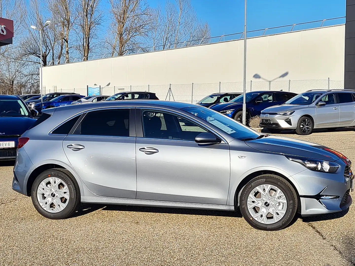 Kia Ceed / cee'd ceed 1,0 T-GDI GPF Silber Silber - 2