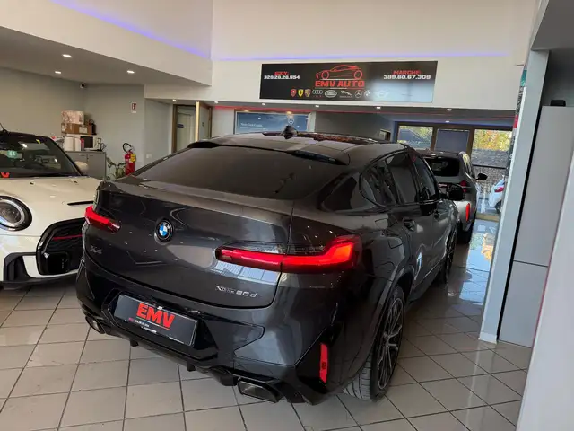 BMW X4 view 14
