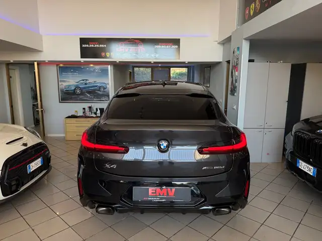 BMW X4 view 15