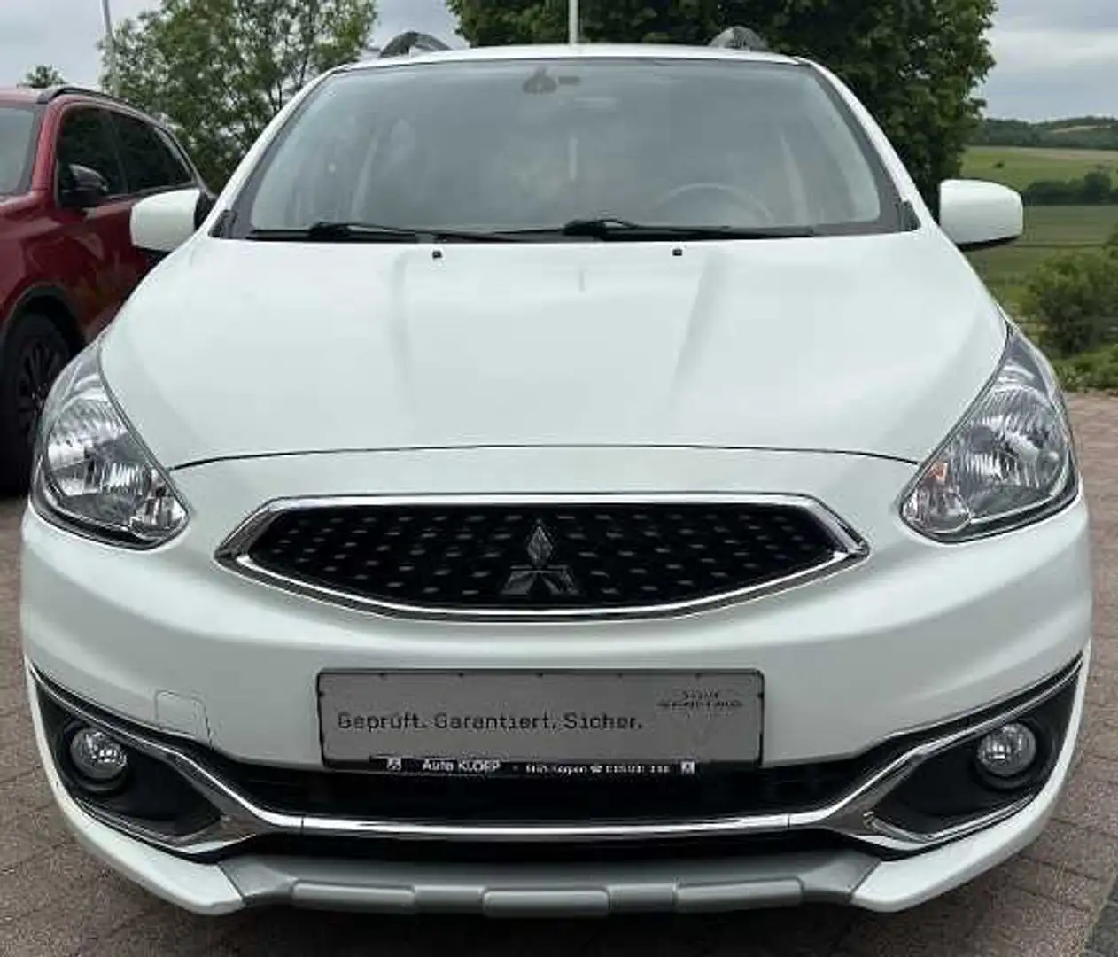 Mitsubishi Space Star Edition+ m. Cross-Paket 1.2 MIVEC Weiß - 2