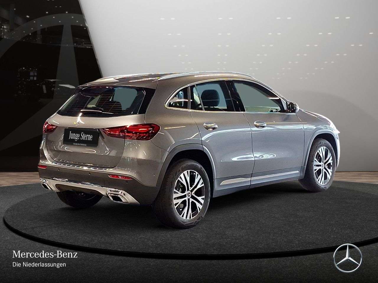 Mercedes-Benz GLA 180