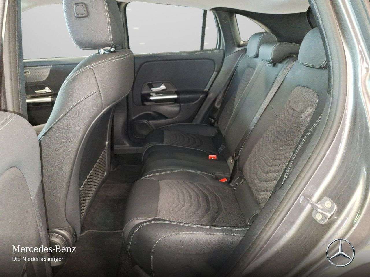 Mercedes-Benz GLA 180