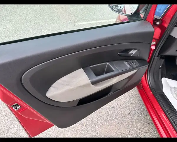 Fiat Grande Punto view 9