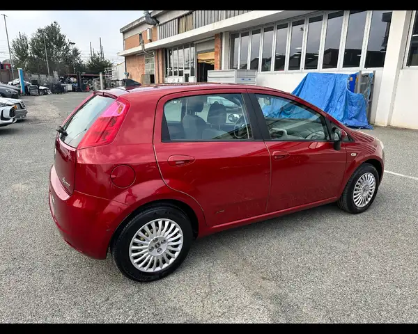 Fiat Grande Punto view 5