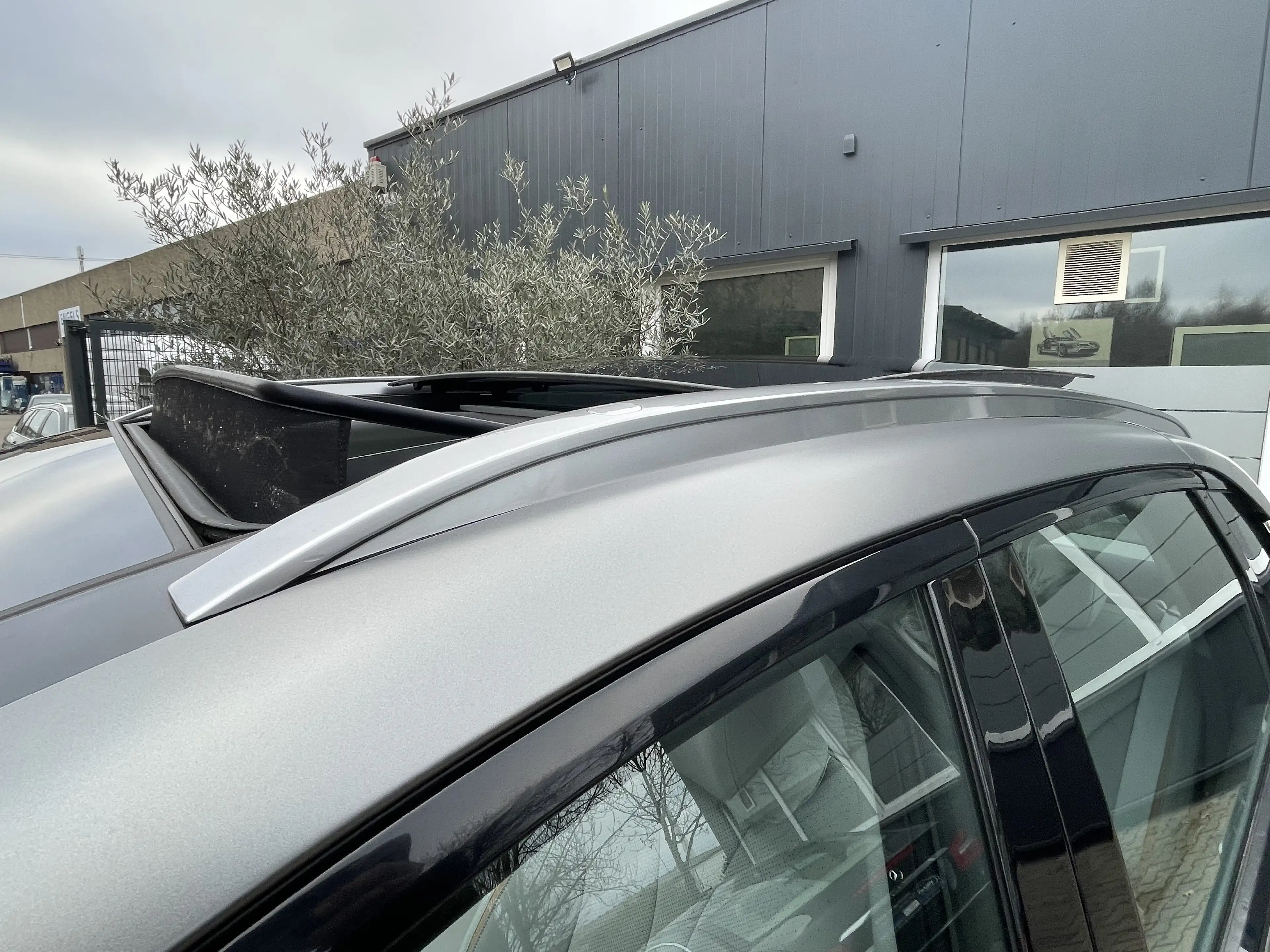 Hyundai NEXO Premium-Paket Fuel Cell 2.H Voll S-Heft Titanium — photo 11