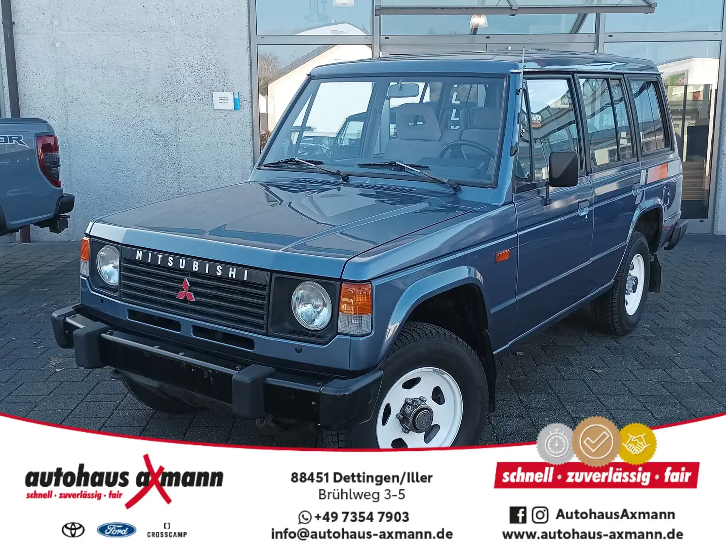 Mitsubishi Pajero 2600 Blau - 1