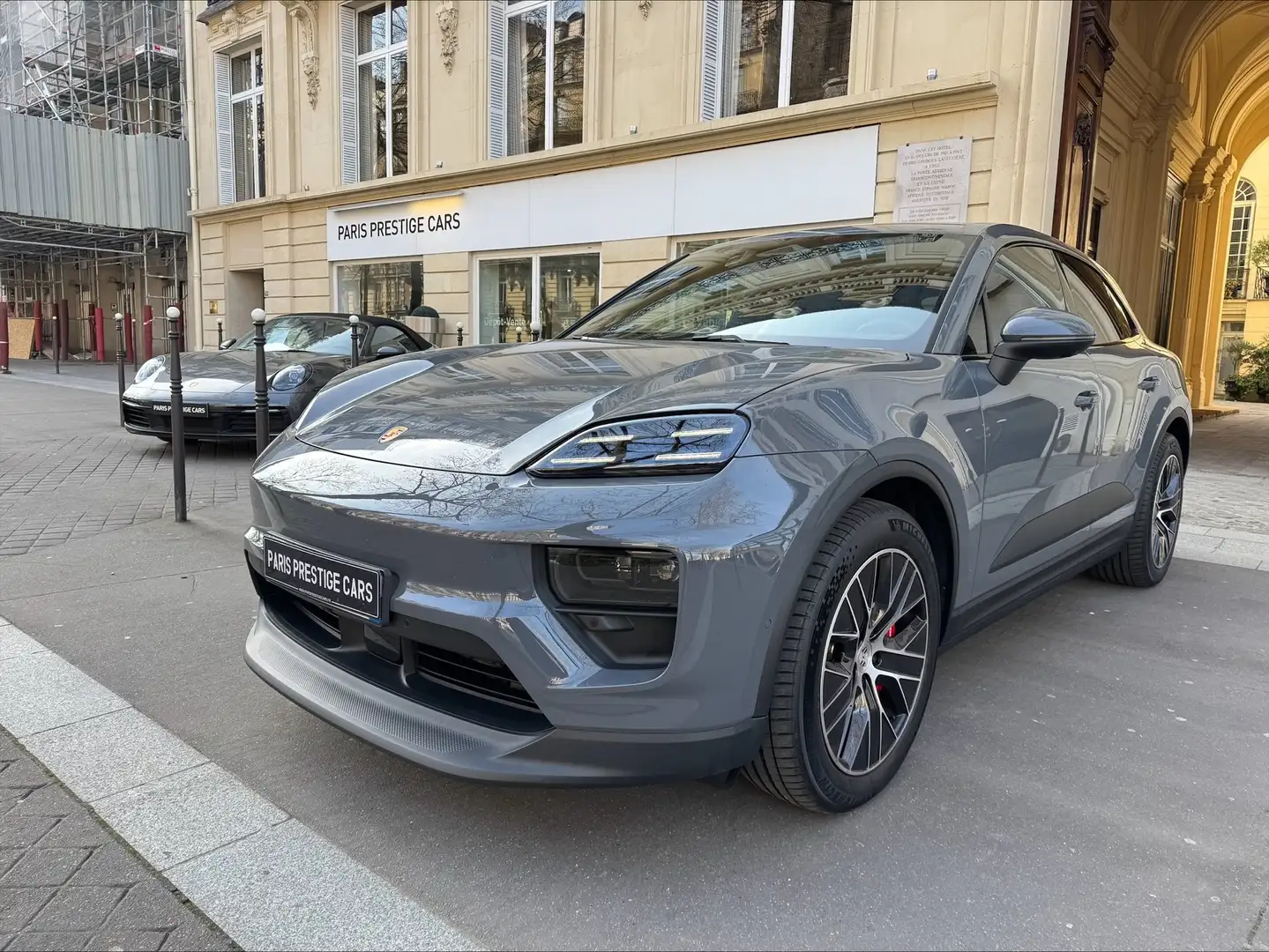 Porsche Macan PORSCHE MACAN II 516 4S 100 KWH Gris - 1