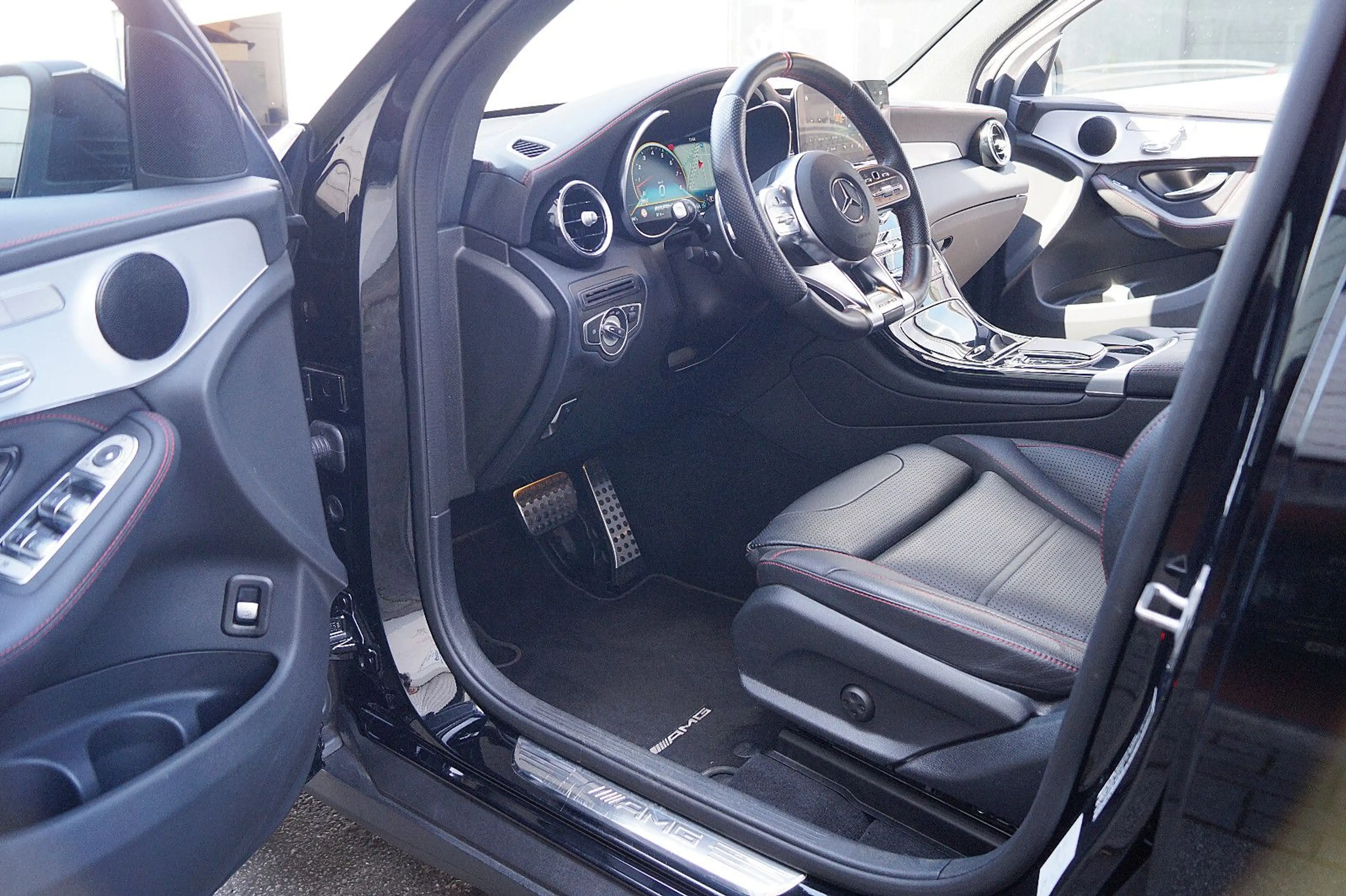 Mercedes-Benz GLC 43 AMG *DISTR*360°*21 ZOLL*MEMORY*NIGHT* — photo 10