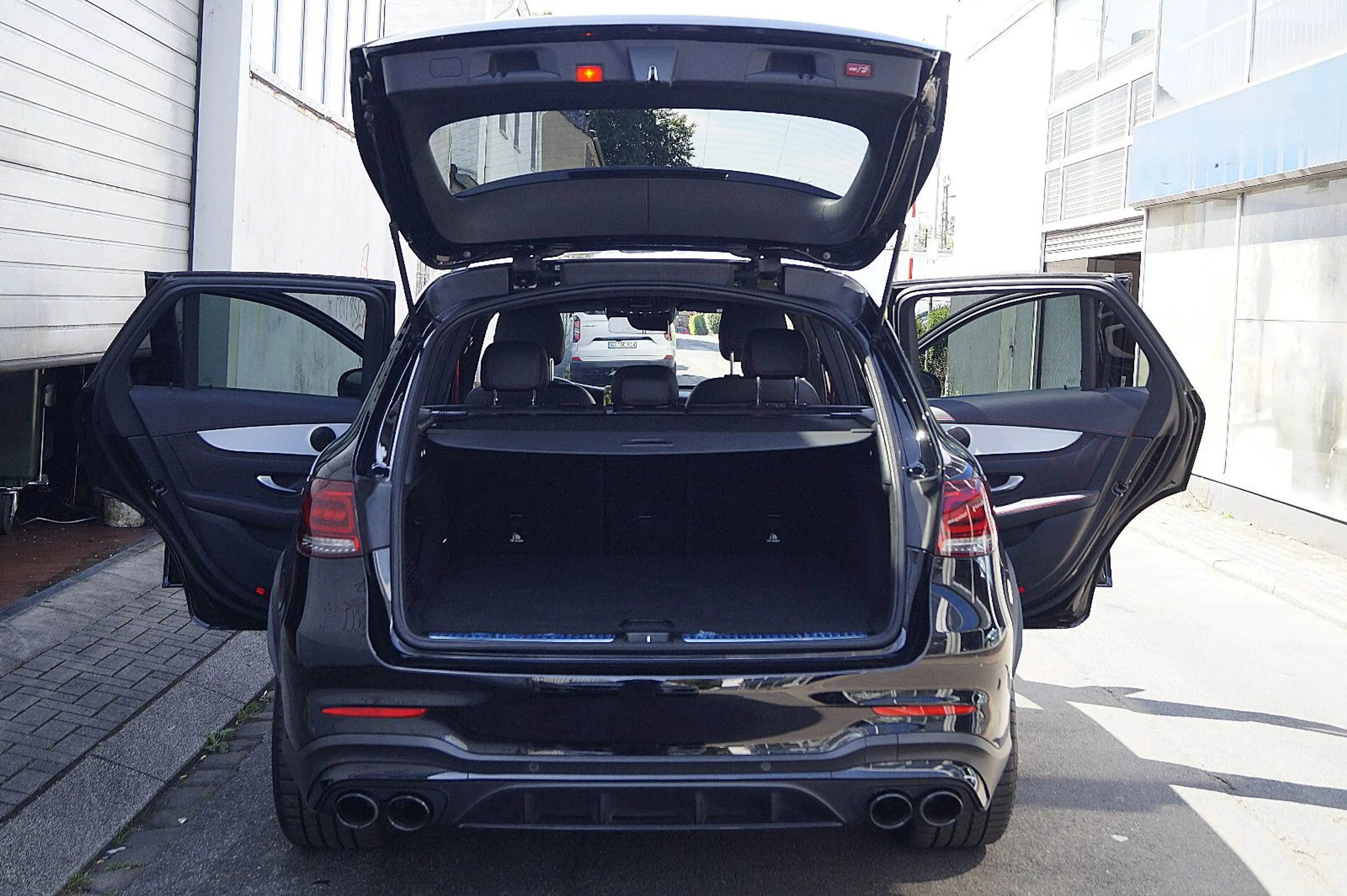 Mercedes-Benz GLC 43 AMG *DISTR*360°*21 ZOLL*MEMORY*NIGHT* — photo 8