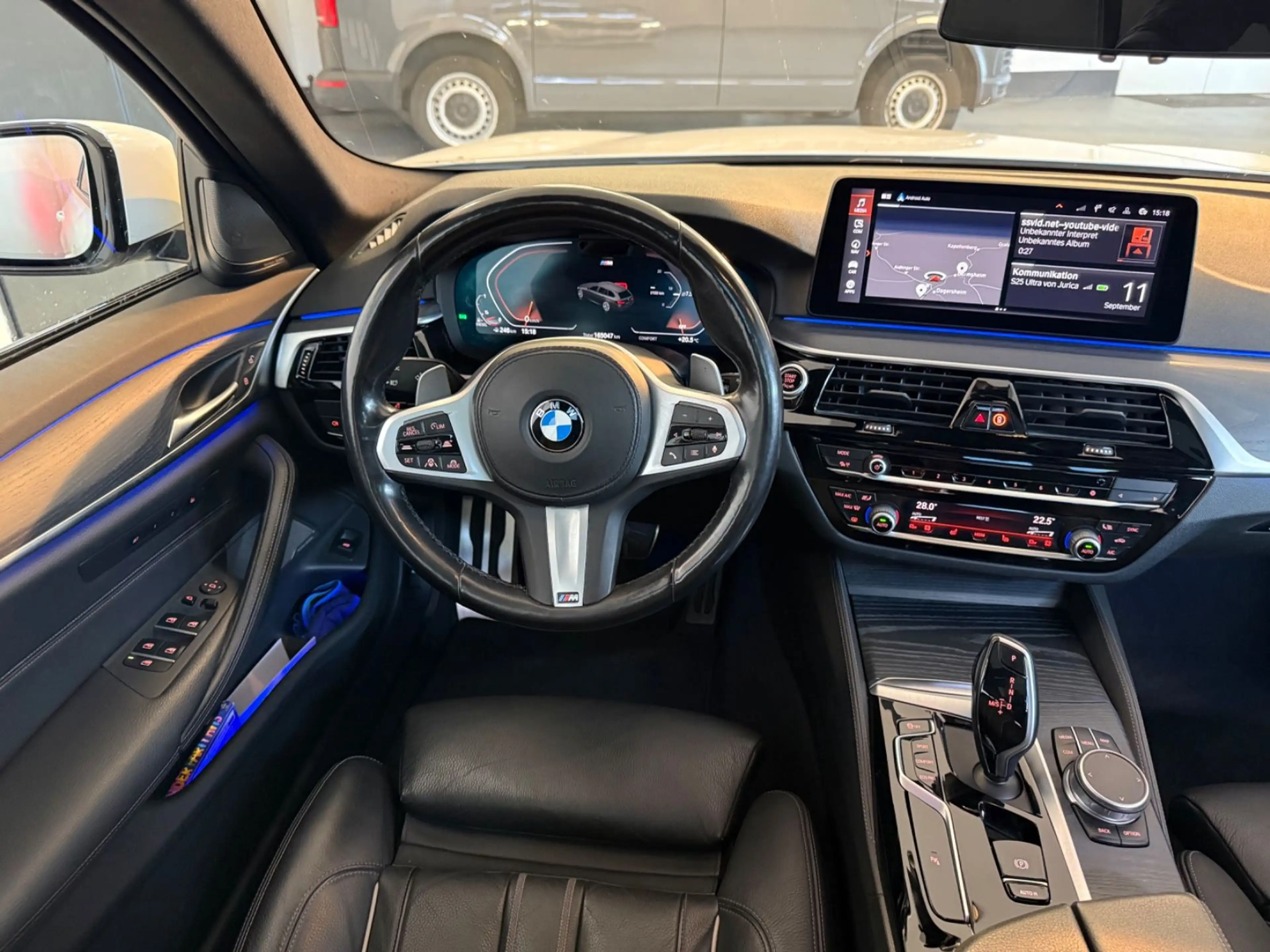 BMW 530 D X DRIVE M SPORT*LEDER*PANO*NAVI*BT*H&K*LED — photo 11