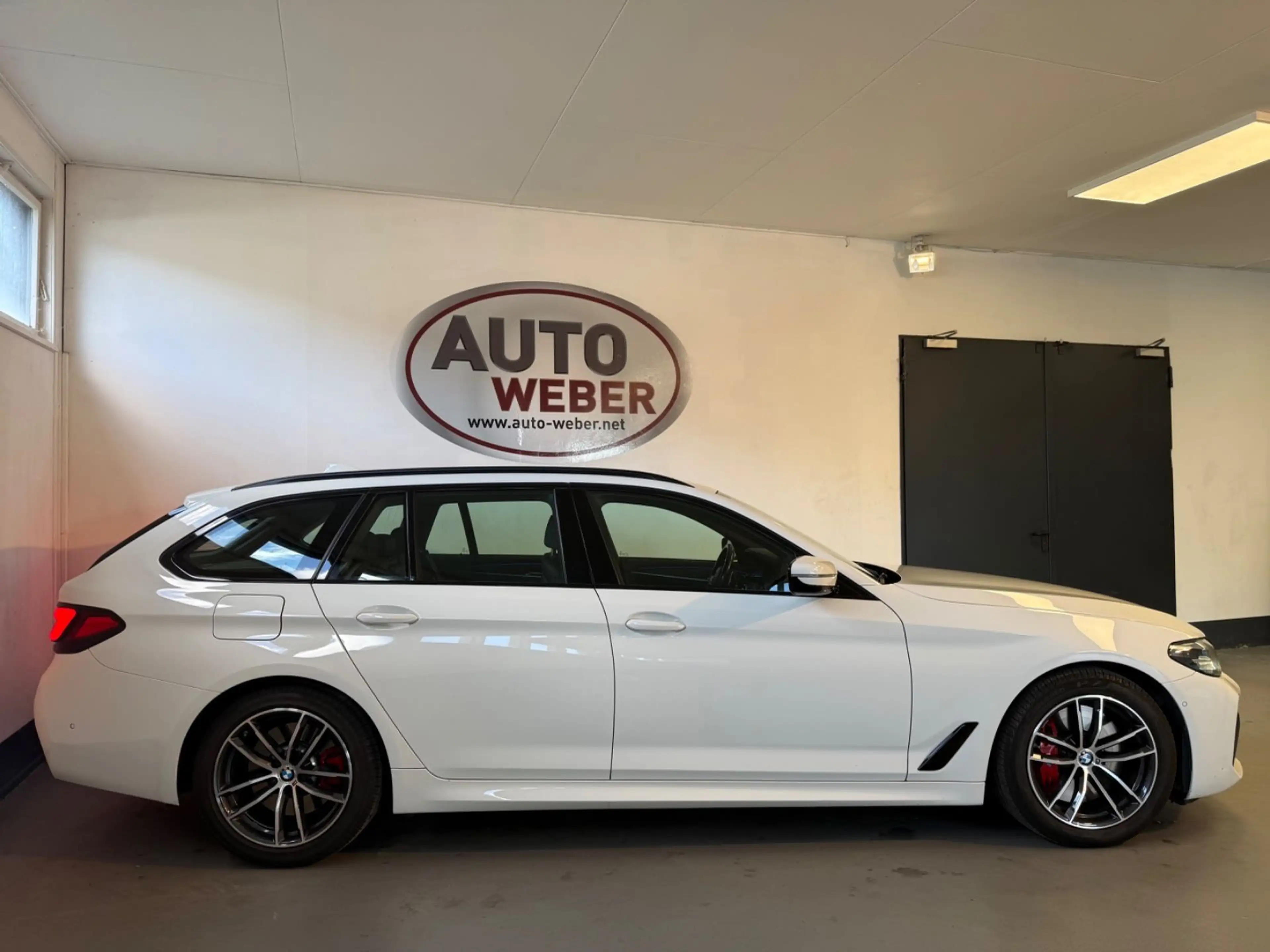 BMW 530 D X DRIVE M SPORT*LEDER*PANO*NAVI*BT*H&K*LED — photo 7
