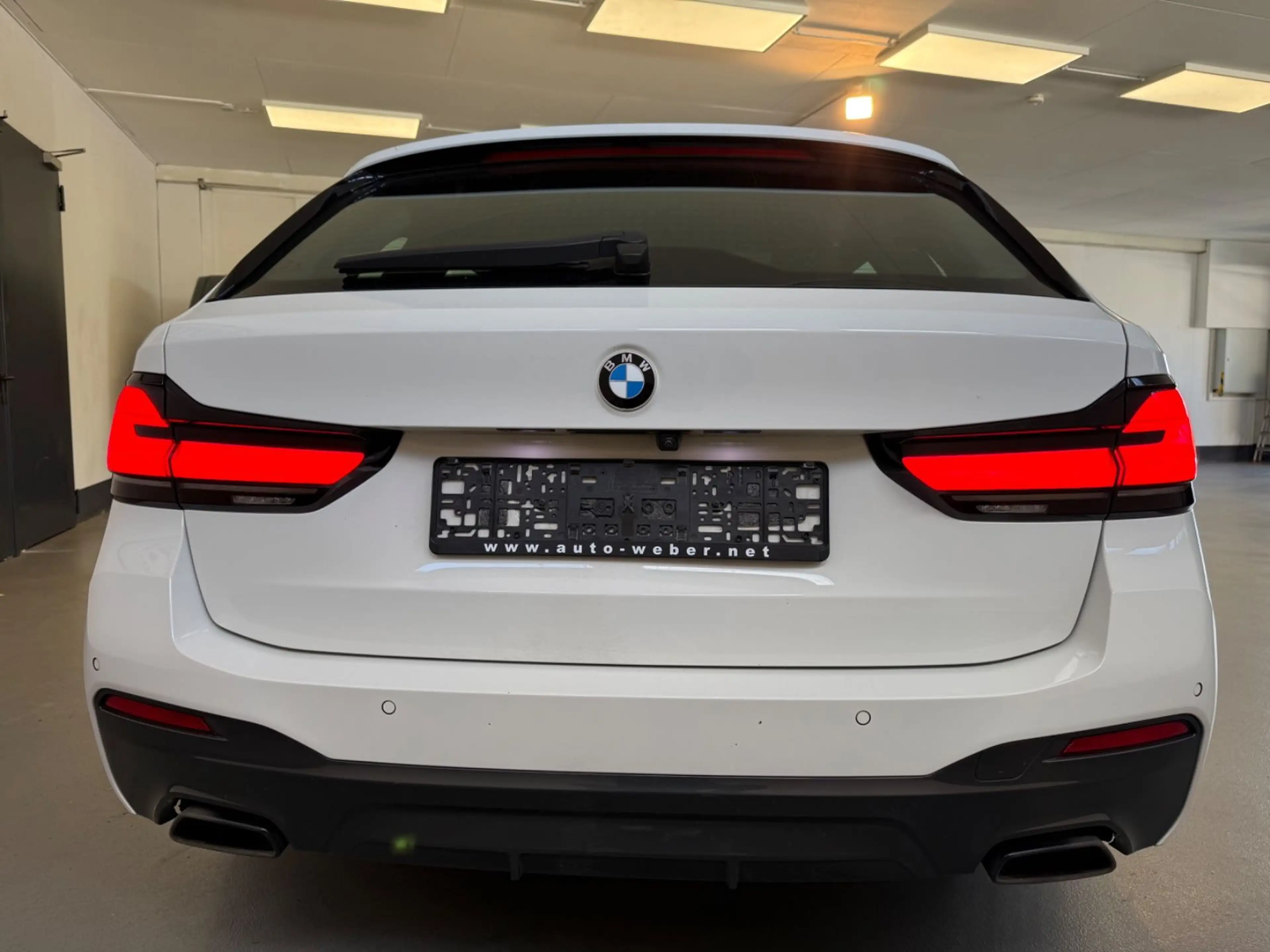 BMW 530 D X DRIVE M SPORT*LEDER*PANO*NAVI*BT*H&K*LED — photo 10