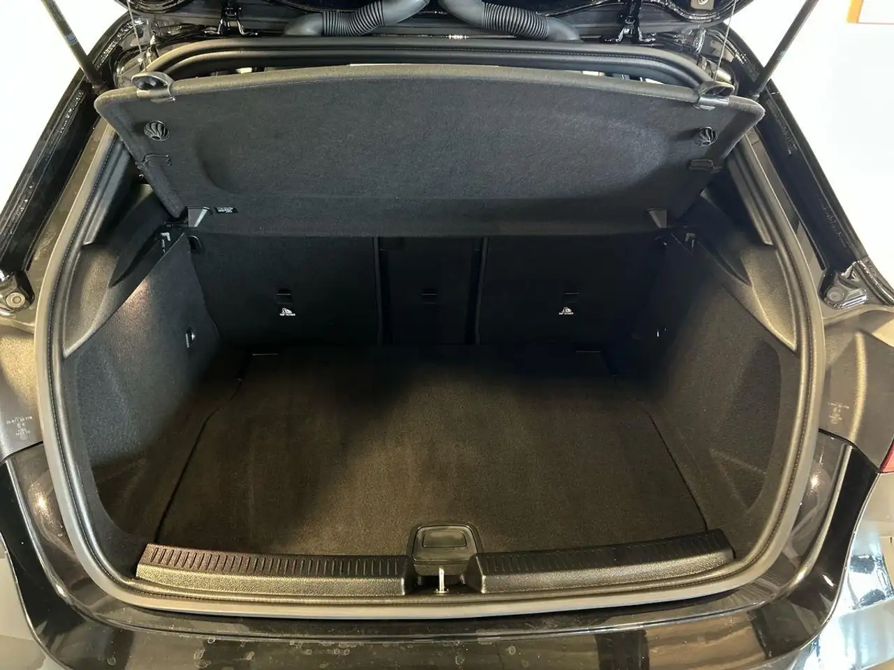 Mercedes-Benz A-Class - A 180 d AMG Line Advanced Plus auto, миниатюра 8