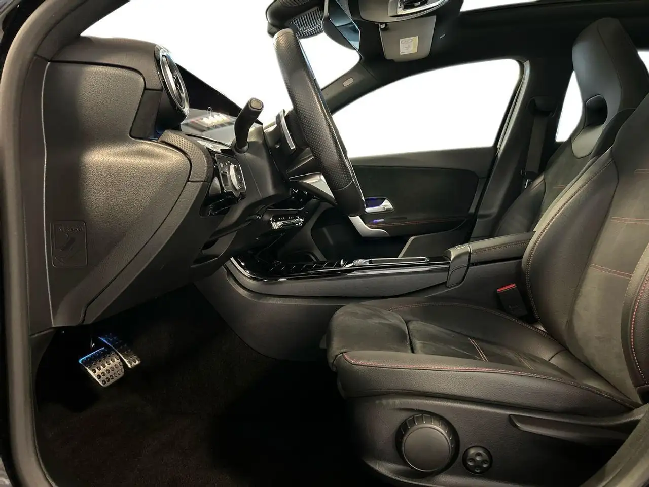 Mercedes-Benz A-Class - A 180 d AMG Line Advanced Plus auto, миниатюра 10