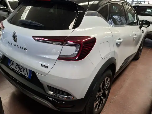 Renault Captur view 5