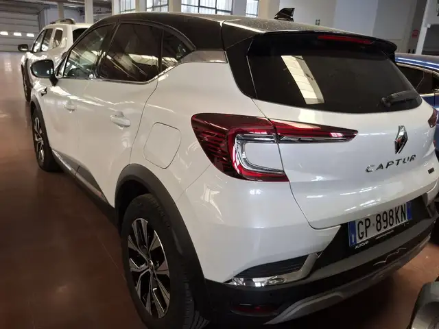 Renault Captur view 15