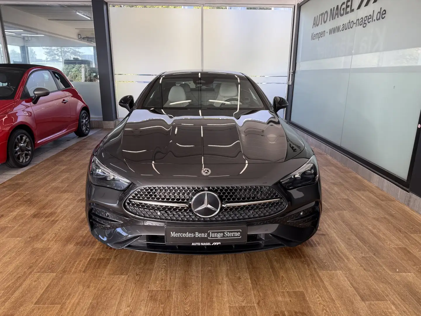 Mercedes-Benz CLE 220 CLE 220 d Coupe AMG +DIGITAL-LIGHT+NAVI+AHK+360° Grau - 2