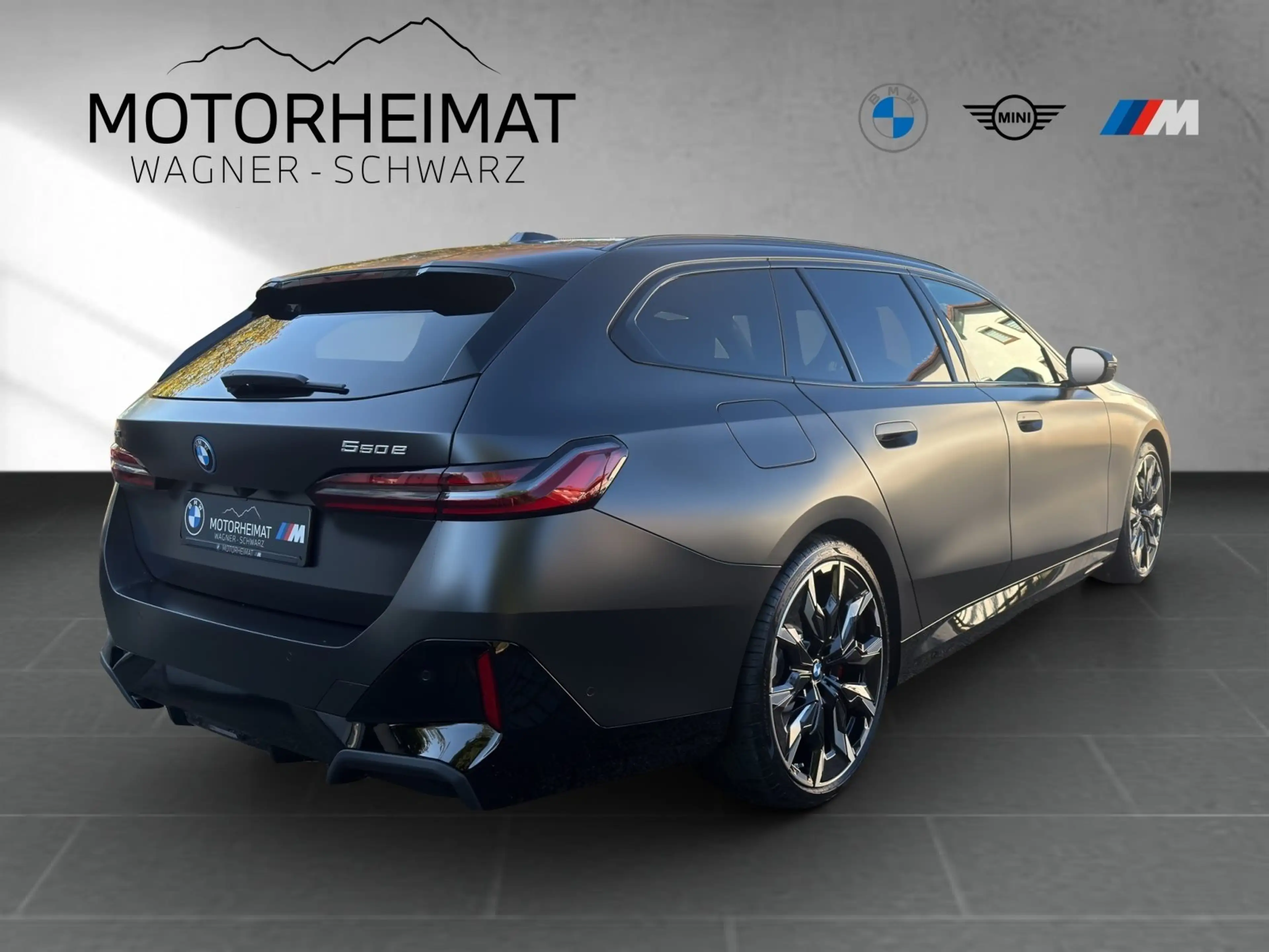 BMW 550 e xDrive Touring A — photo 7