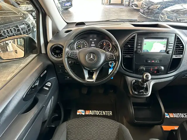 Mercedes-Benz Vito view 10