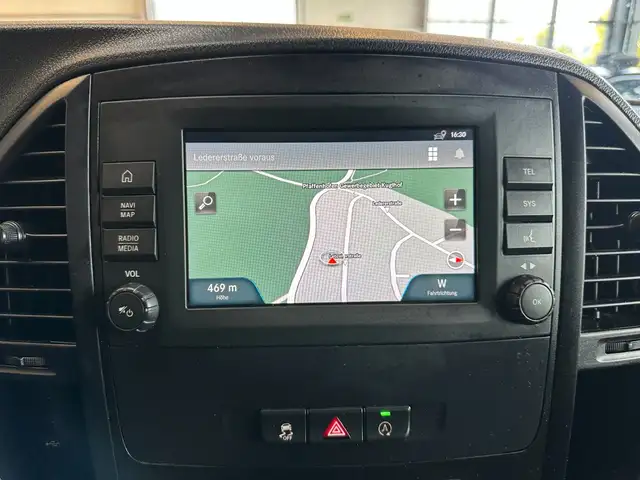 Mercedes-Benz Vito view 14
