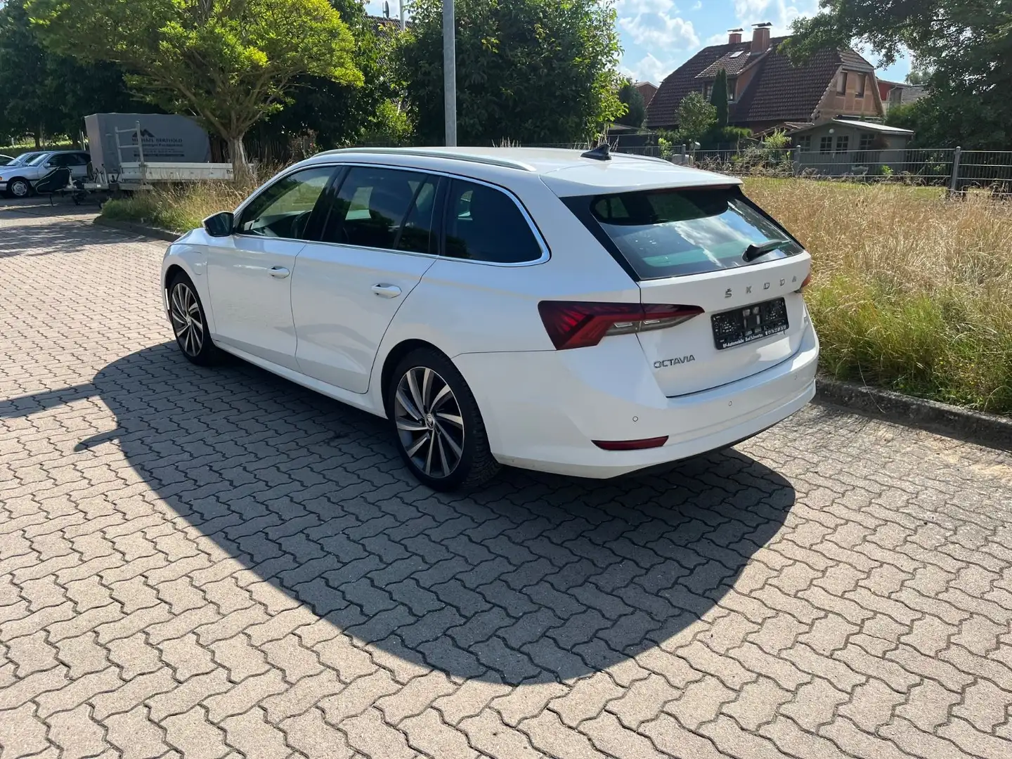 Skoda Octavia Combi Style iV 1.Hand 117TKM Scheckheft Weiß - 2