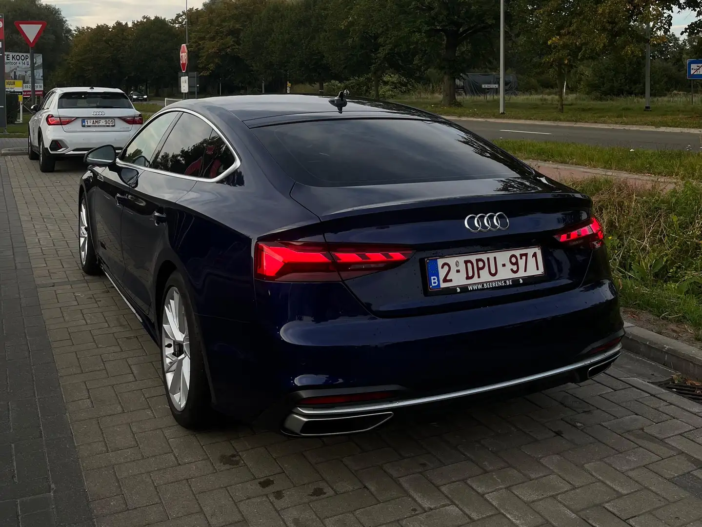 Audi A5 A5 Sportback 40 TFSI S tronic Blauw - 1