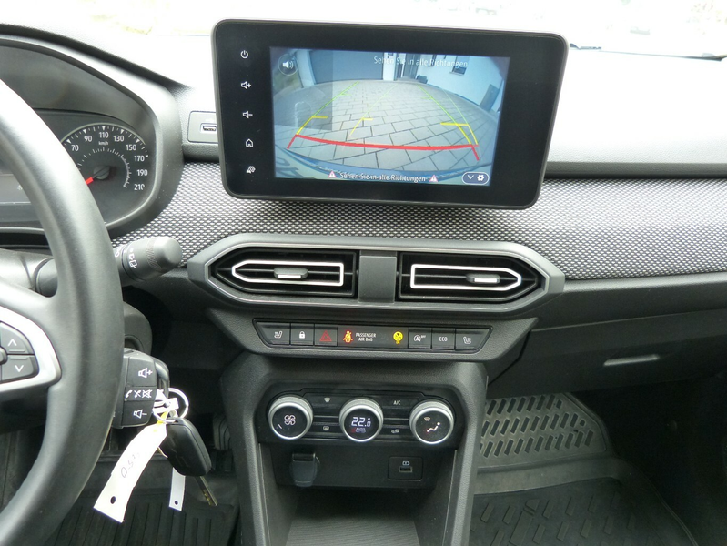 Dacia Sandero Expression 1.0 TCE 100 LPG[NAV/CAM/SHZ] — photo 11