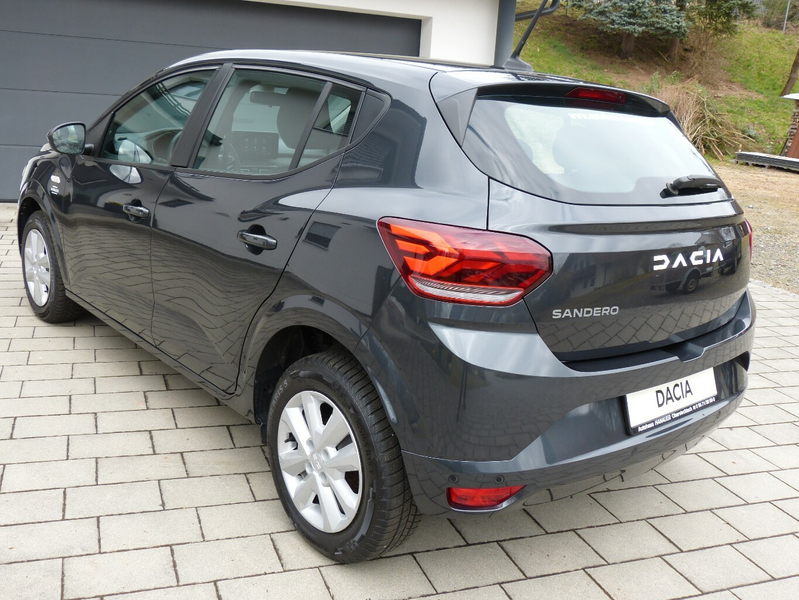 Dacia Sandero Expression 1.0 TCE 100 LPG[NAV/CAM/SHZ] — photo 5