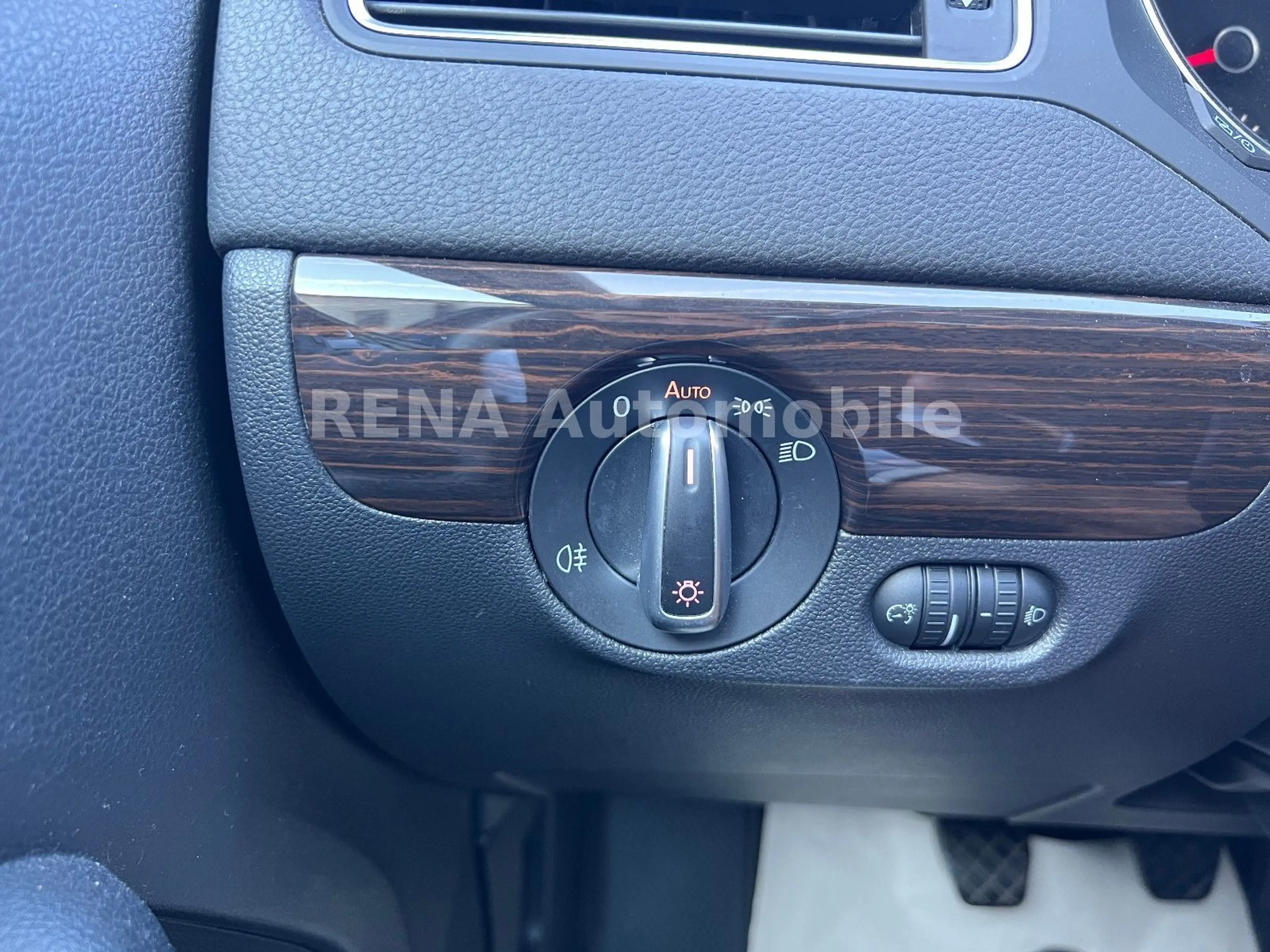 Volkswagen Jetta 1.4 TSI Klimaauto*NAVI*SHZ*Tempomat*ALU* — photo 18